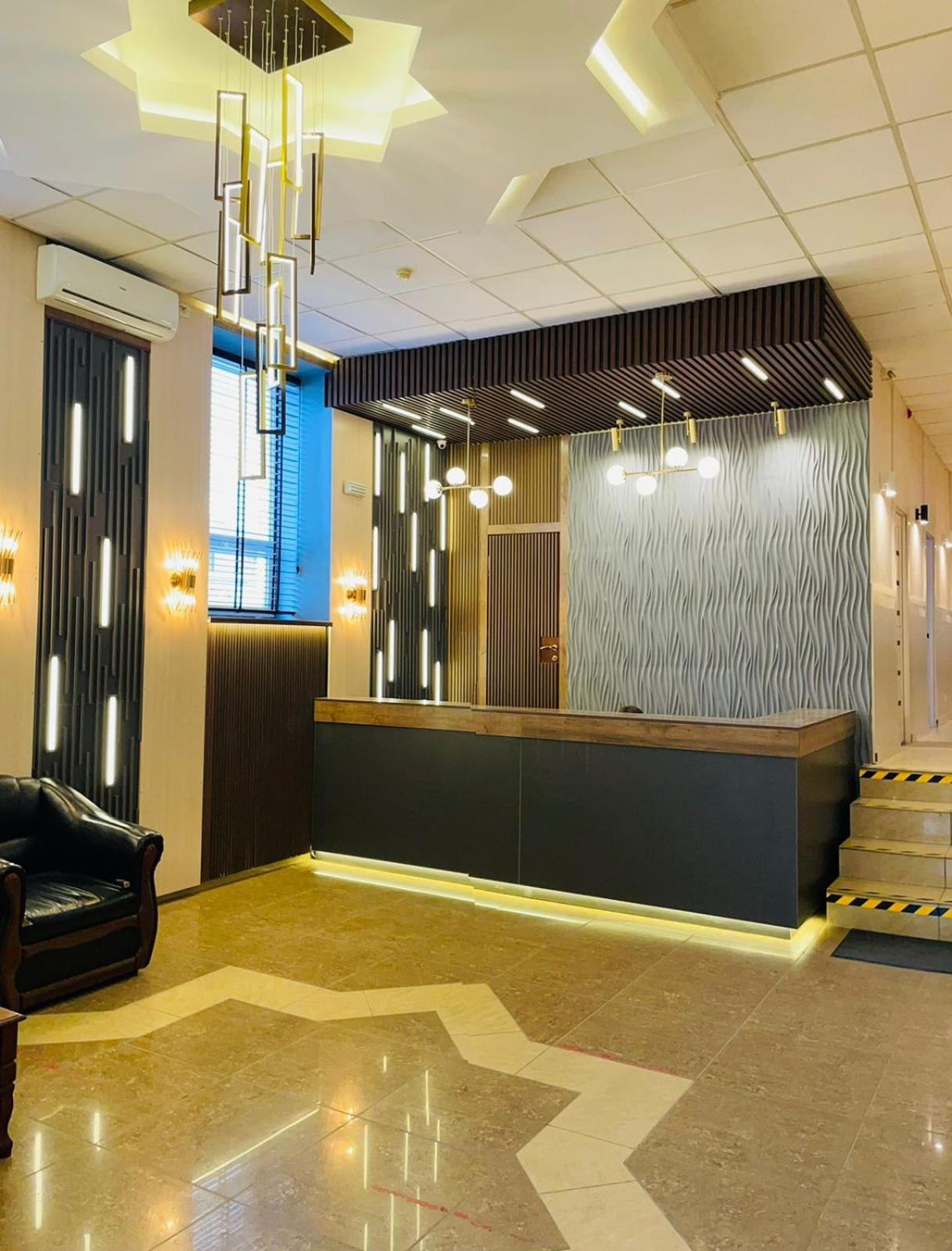 Tengri Hotel Atyraū Esterno foto