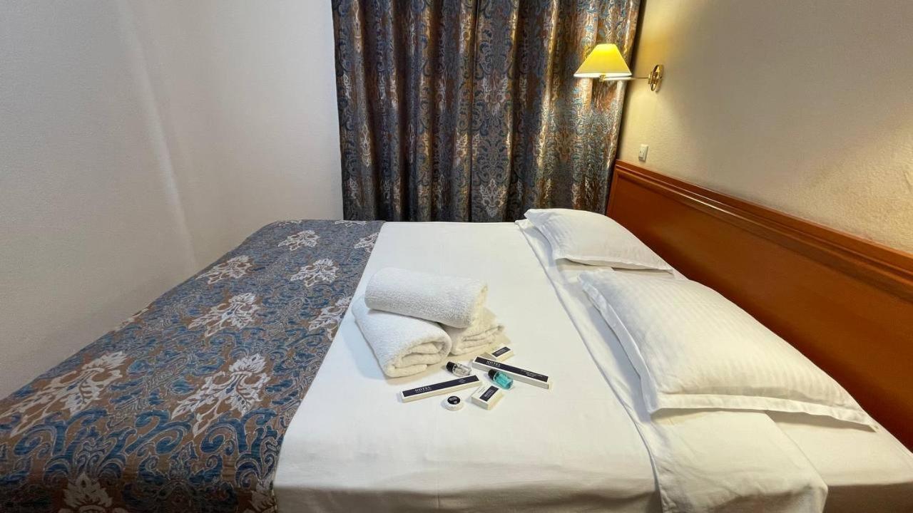 Tengri Hotel Atyraū Esterno foto