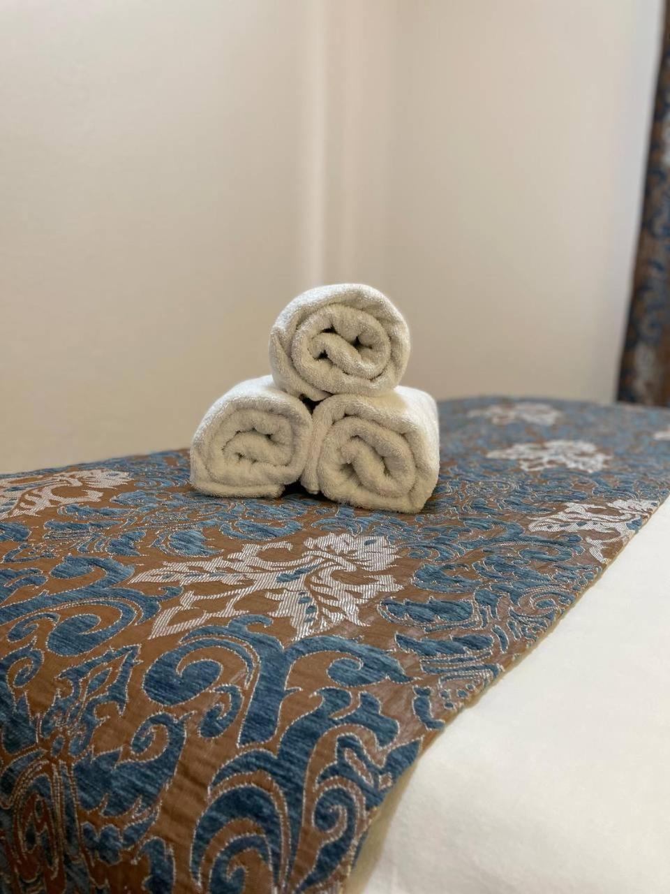 Tengri Hotel Atyraū Esterno foto